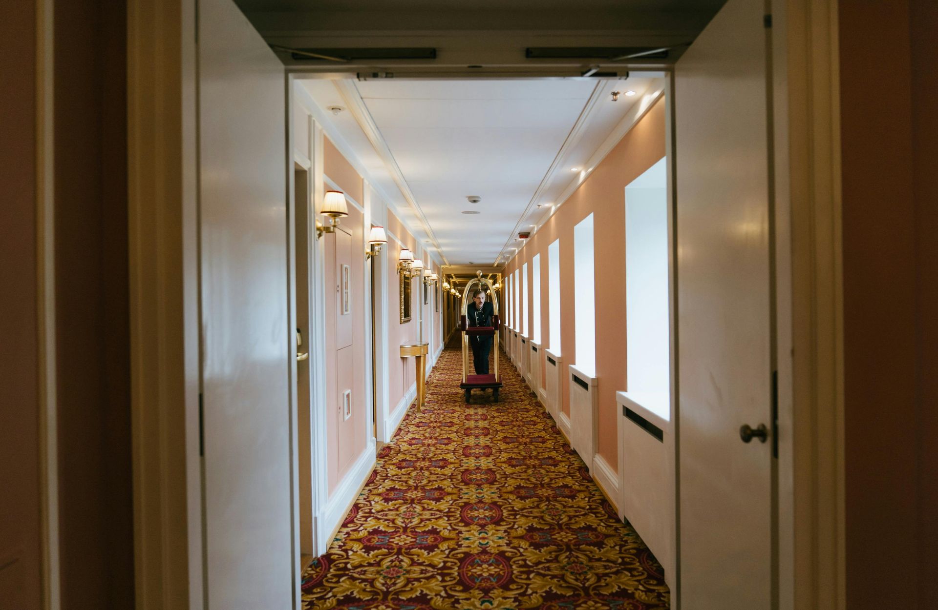 What guests actually expect when they ship items to a hotel